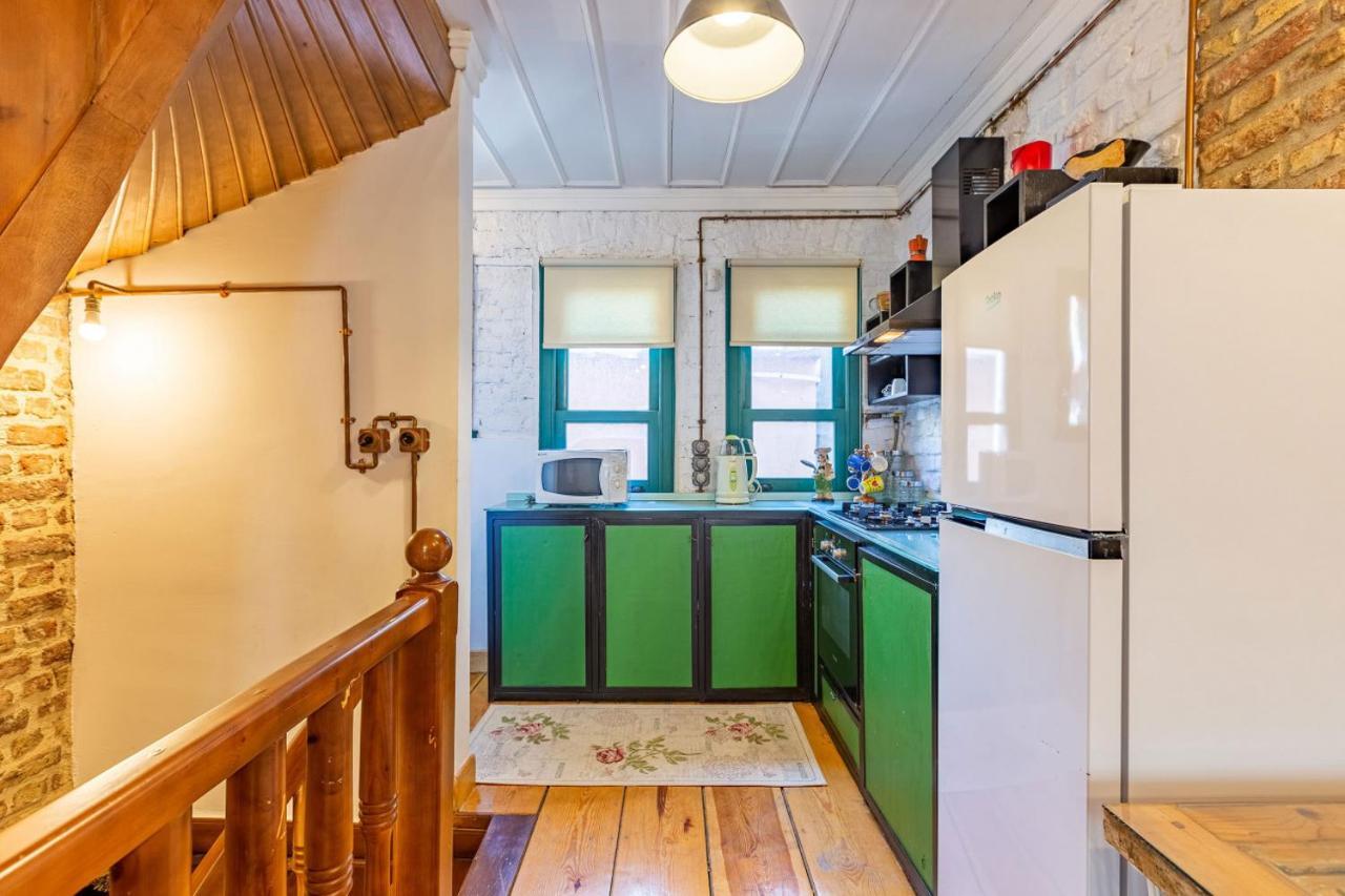Historic House Near Popular Landmarks In Balat Istanbul