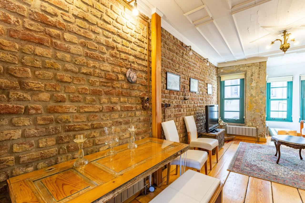 Villa Historic House Near Popular Landmarks In Balat Istanbul