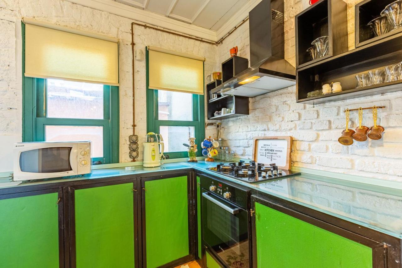 Historic House Near Popular Landmarks In Balat *